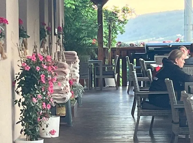 Hospudka Na Konci Sveta Πανσιόν 4*